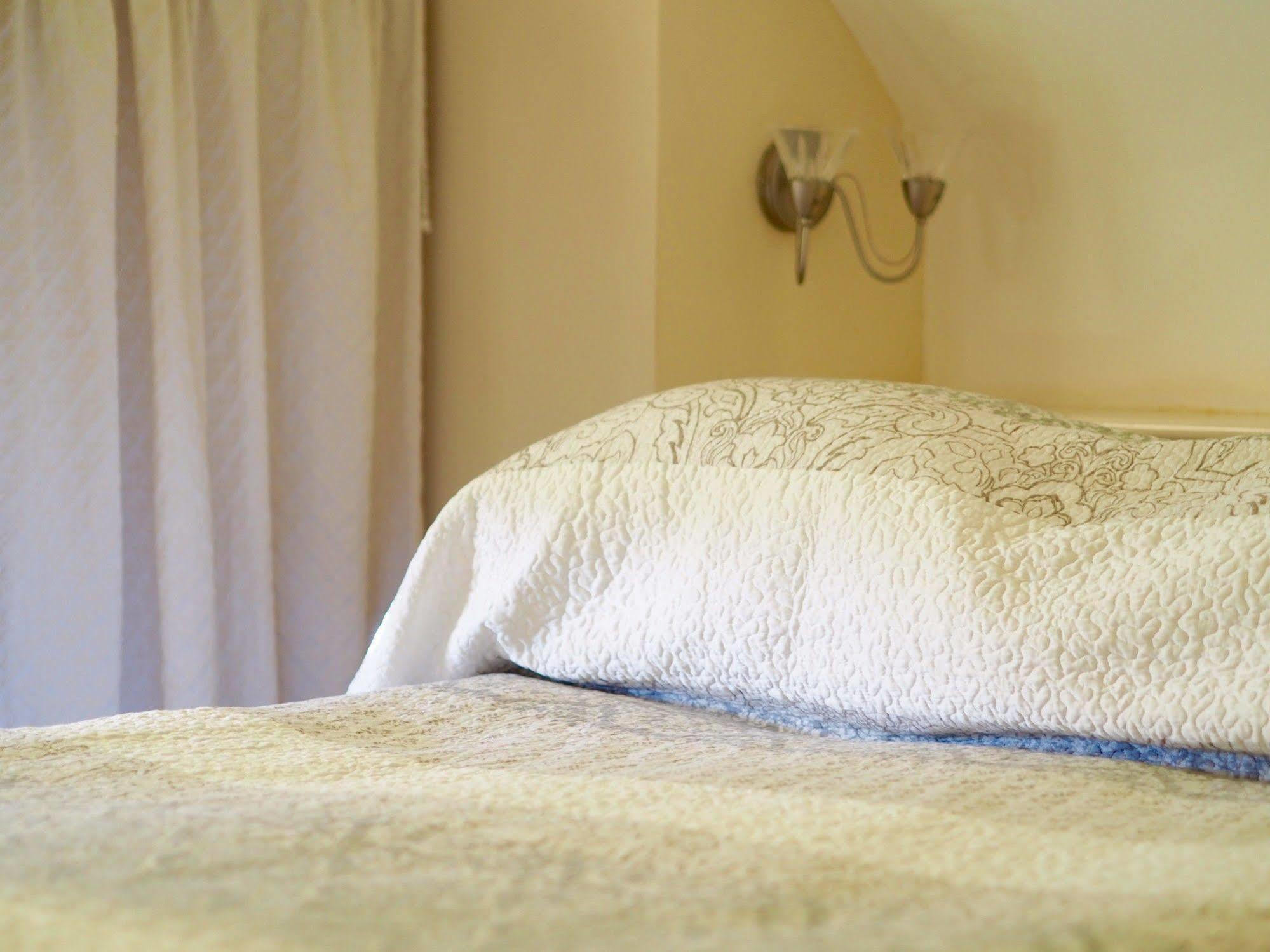 The Old Manse Pickering Bed & Breakfast Екстериор снимка
