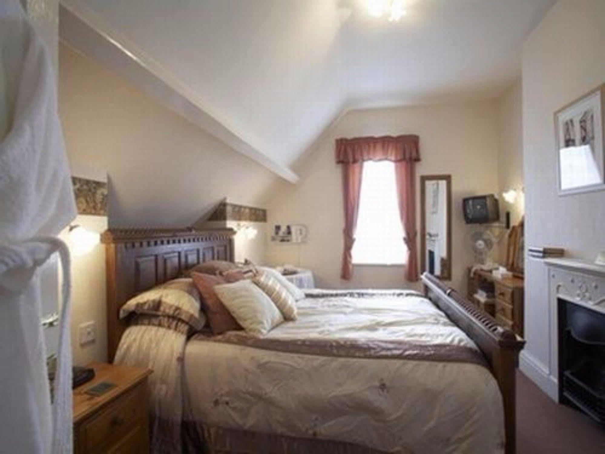 The Old Manse Pickering Bed & Breakfast Екстериор снимка